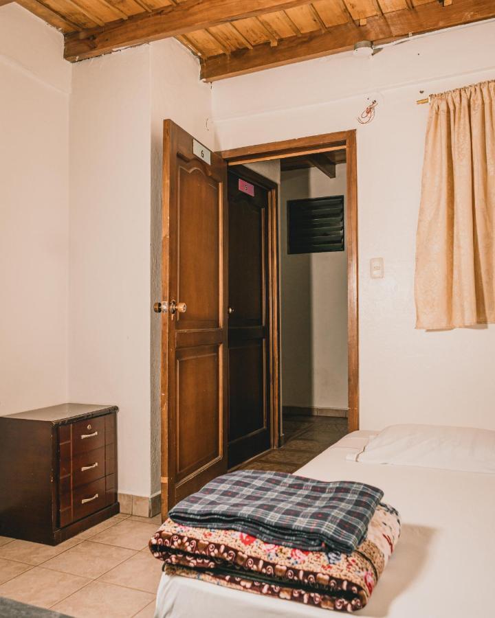 Wild Incas Hostel Cuenca Ngoại thất bức ảnh